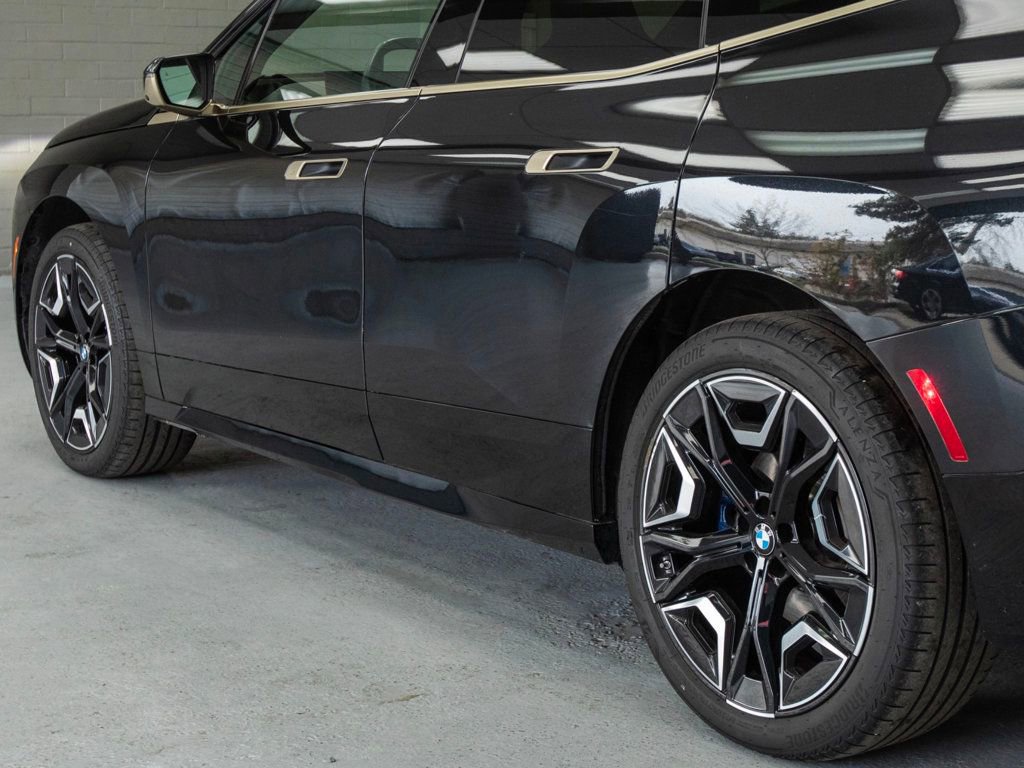 Used 2023 BMW iX xDrive50 w/ Premium Package image 36