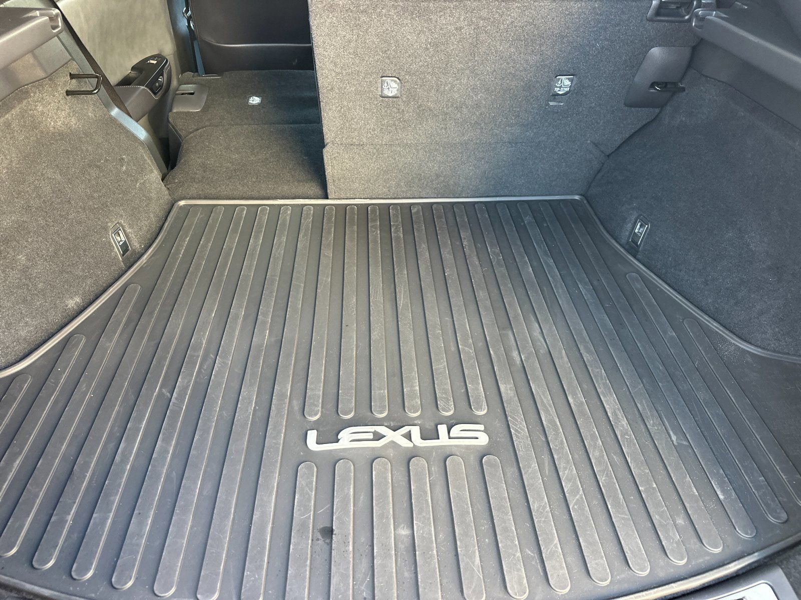 Used 2024 Lexus RZ 300e Premium w/ Accessory Package (A2) image 17