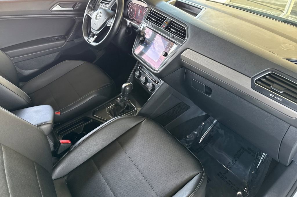 Used 2019 Volkswagen Tiguan SEL R-Line image 14