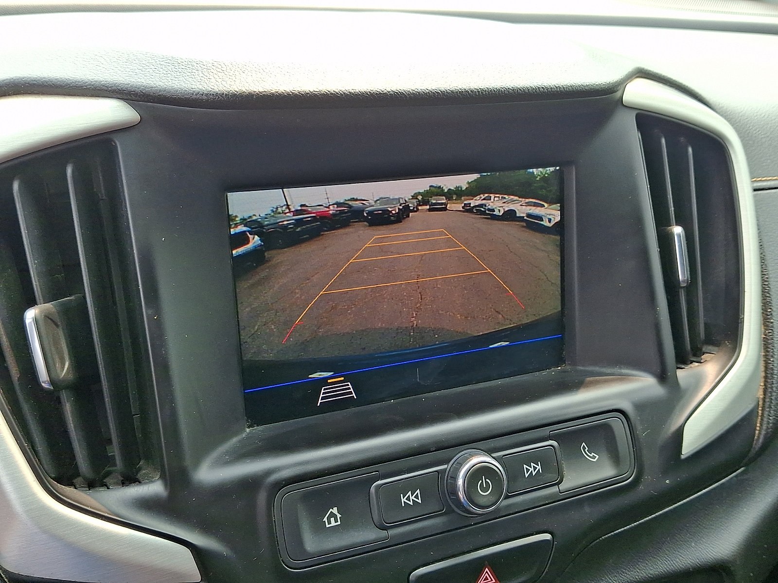 Used 2020 GMC Terrain SLE FWD image 18