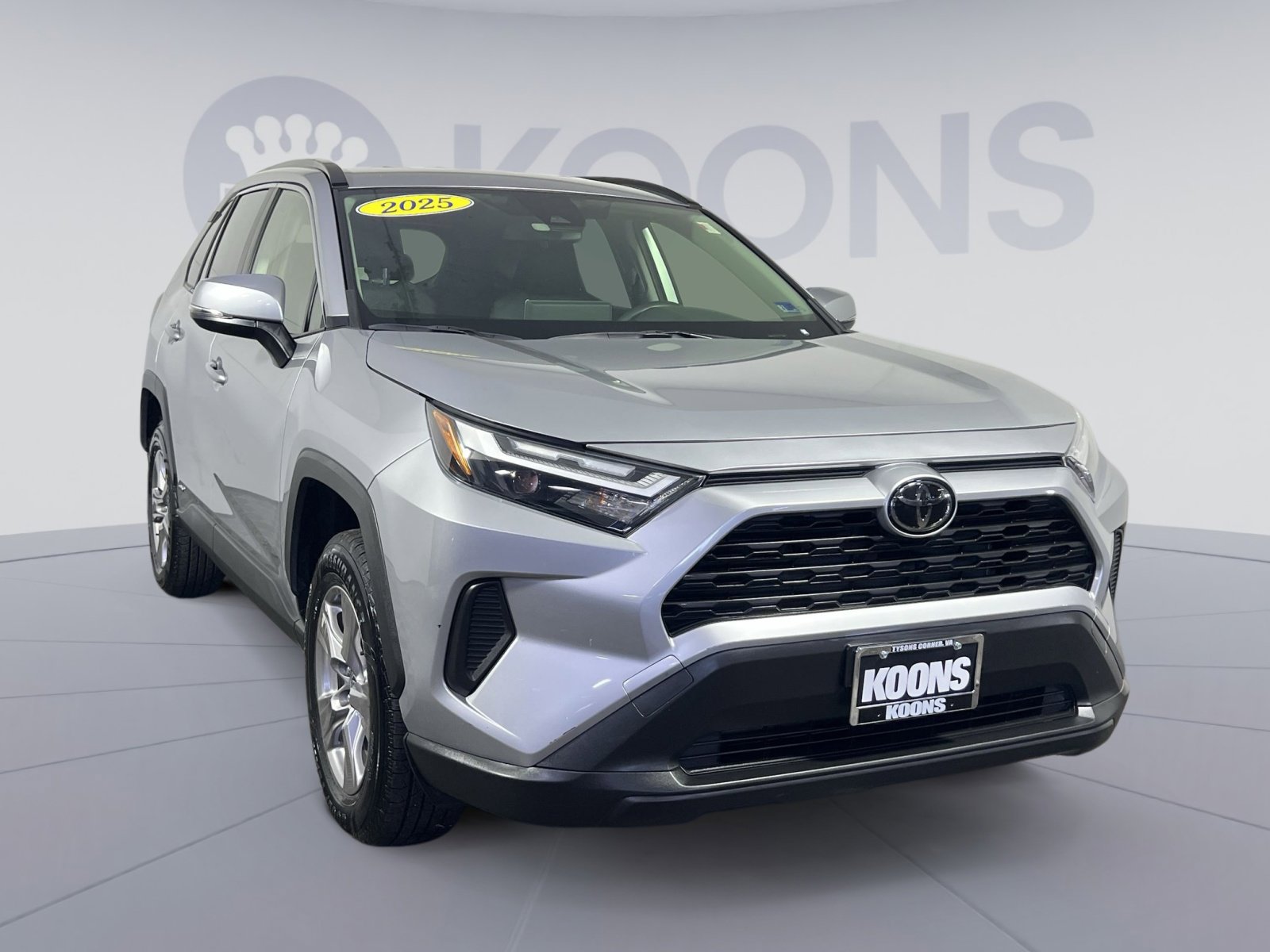 Used 2025 Toyota RAV4 XLE image 10