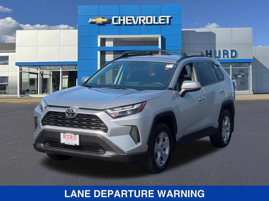 Used 2025 Toyota RAV4 XLE w/ Convenience Package AWD/4WD image 9