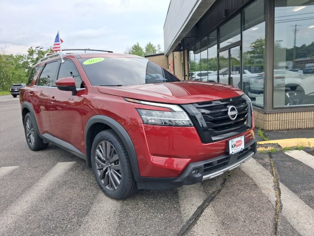 Certified 2023 Nissan Pathfinder SL w/ SL Premium Package AWD/4WD image 2
