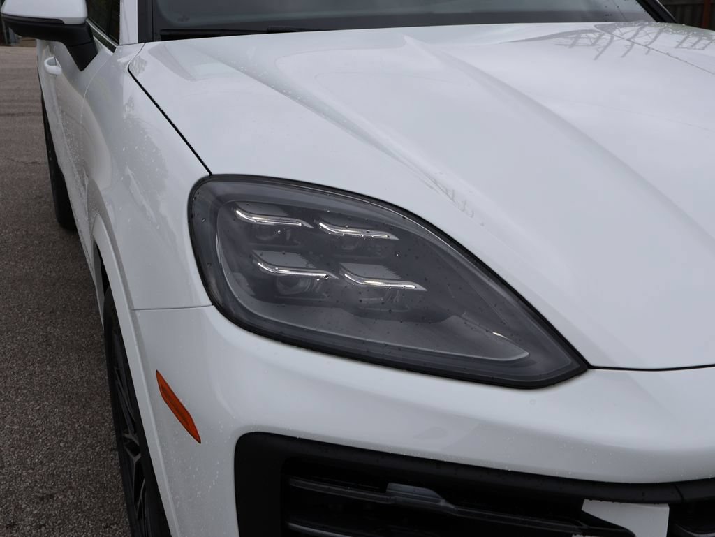 New 2026 Porsche Cayenne AWD/4WD image 14