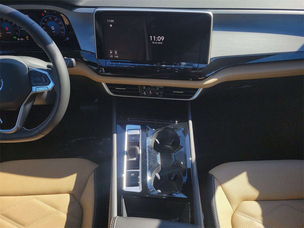 New 2026 Volkswagen Atlas Cross Sport SE image 18