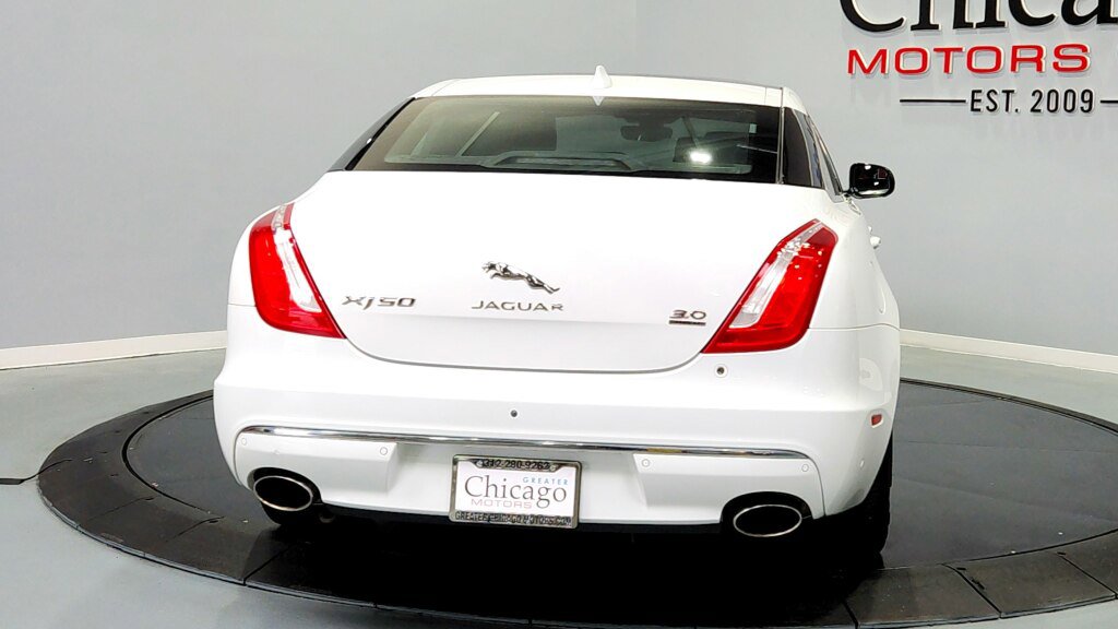 Used 2019 Jaguar XJ AWD image 7