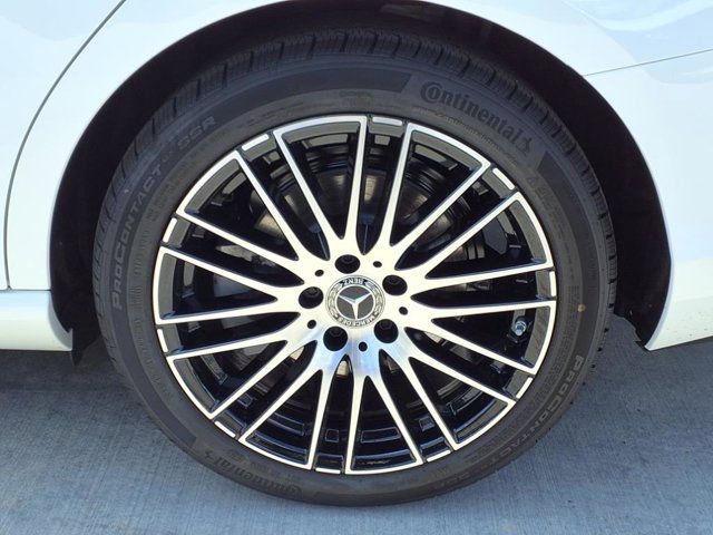 New 2025 Mercedes-Benz C 300 4MATIC Sedan image 23