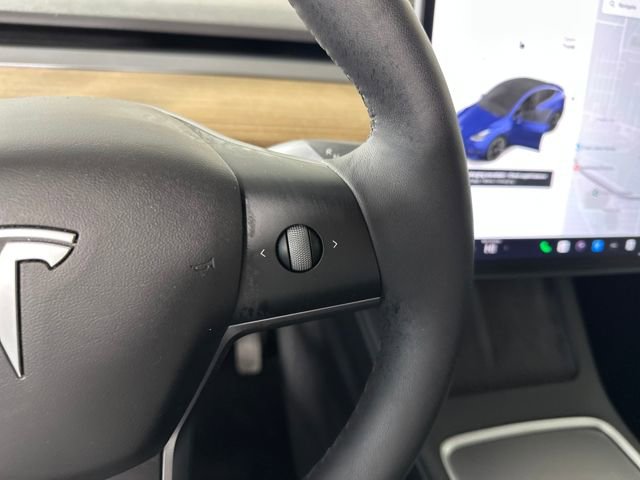 Used 2021 Tesla Model Y Long Range image 16