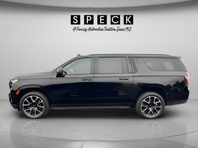 Certified 2024 Chevrolet Suburban RST w/ Luxury Package AWD/4WD image 2