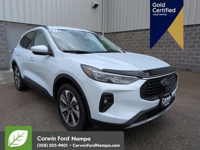 Certified 2025 Ford Escape Platinum AWD/4WD image 1