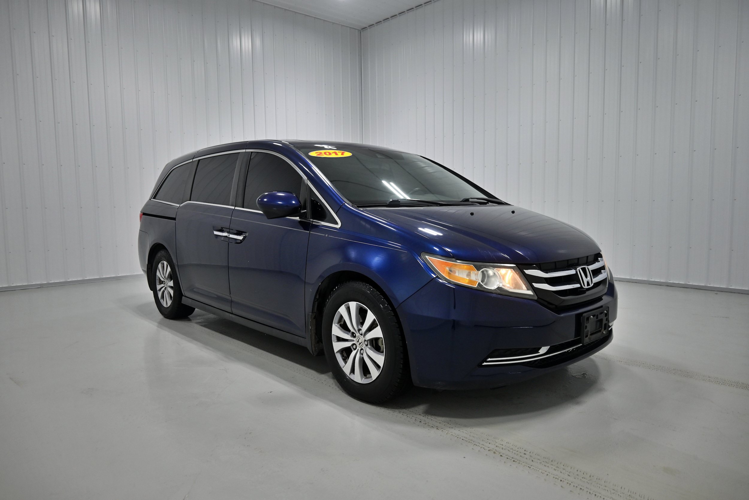 Used 2017 Honda Odyssey EX-L image 3