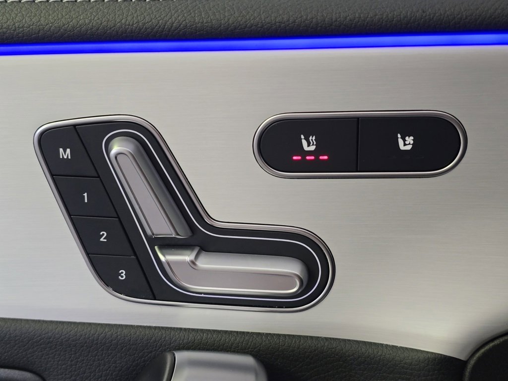 Used 2025 Mercedes-Benz CLA 35 AMG 4MATIC image 9