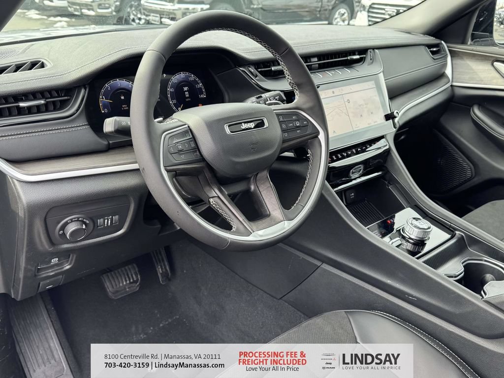 New 2026 Jeep Grand Cherokee Altitude AWD/4WD image 21