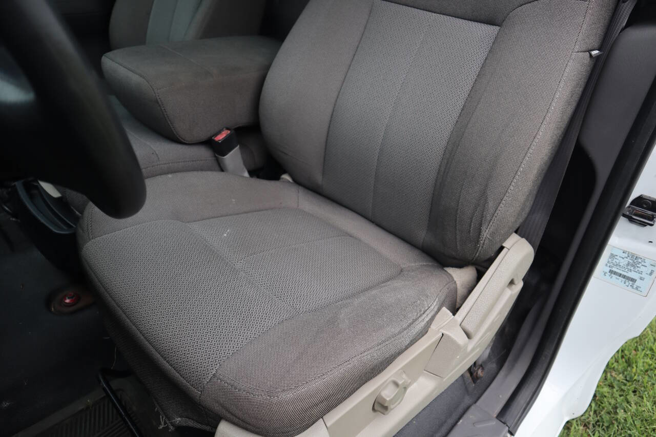 Used 2004 Ford F150 XL image 9