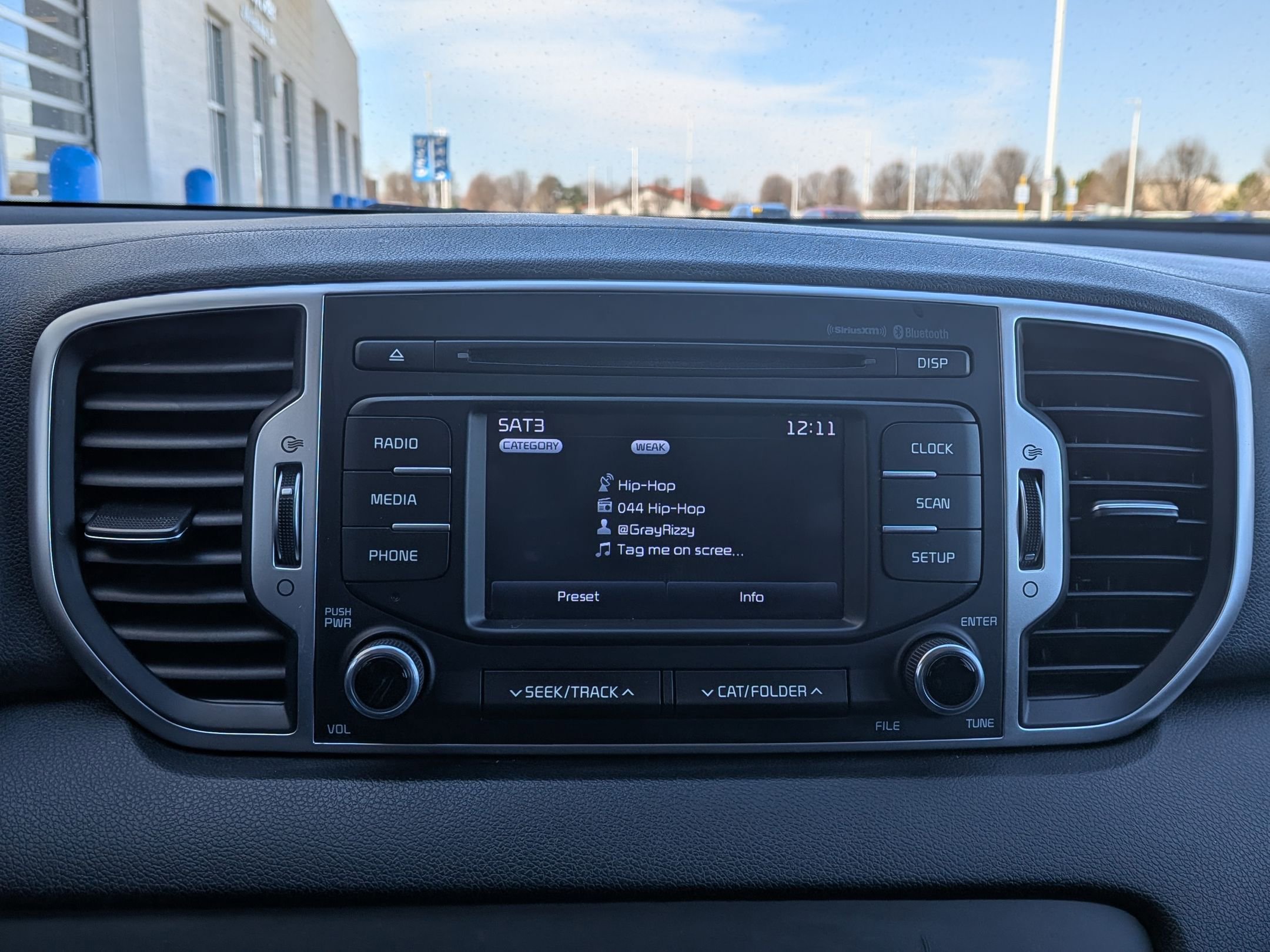 Used 2018 Kia Sportage LX image 16