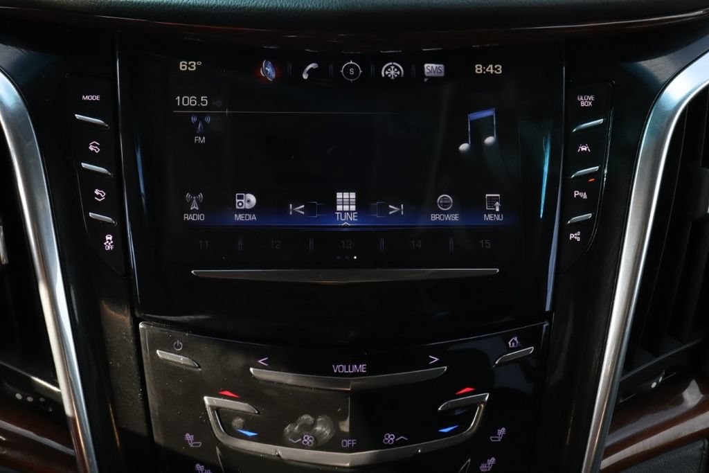 Used 2017 Cadillac Escalade Luxury AWD/4WD image 23
