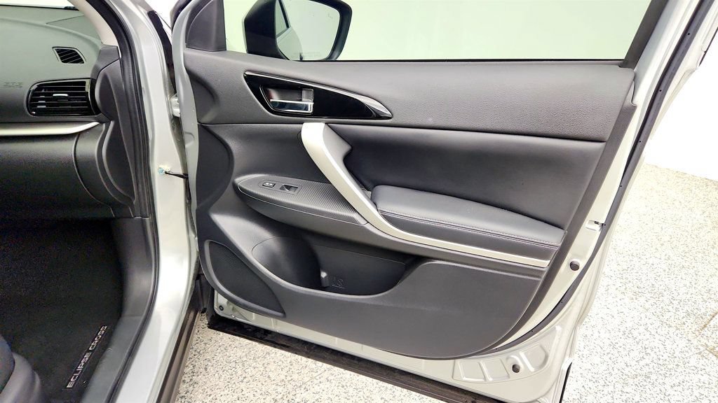 Used 2022 Mitsubishi Eclipse Cross SE FWD image 26