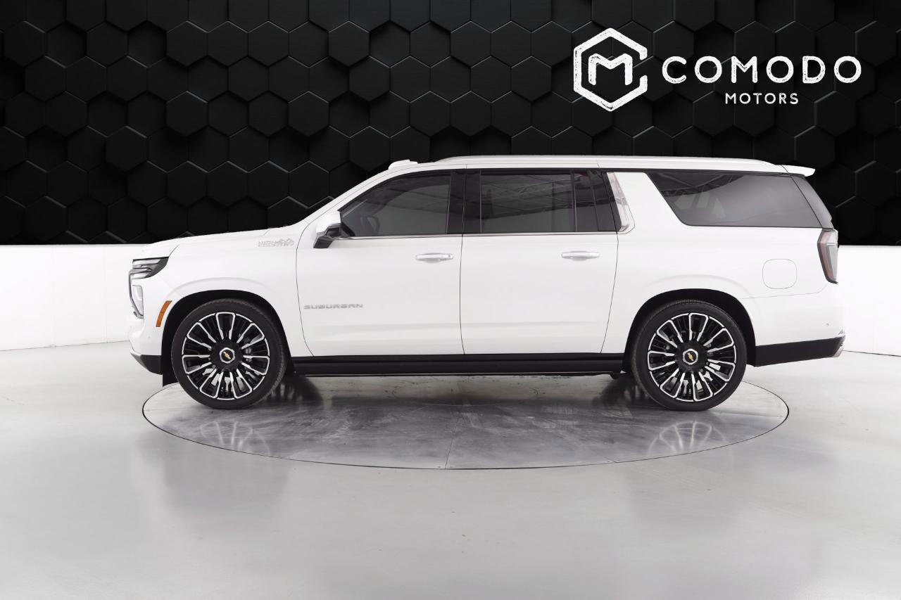 Used 2025 Chevrolet Suburban High Country image 6