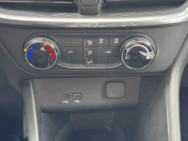 Used 2024 Buick Encore GX Preferred image 22