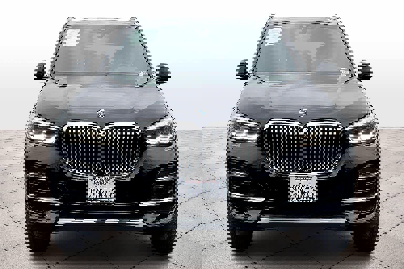 Used 2022 BMW X5 xDrive40i w/ Climate Comfort Package image 3