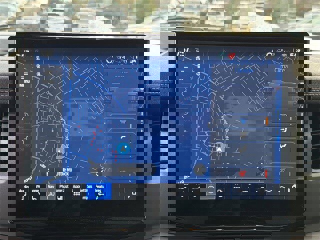 Used 2024 Ford Expedition XLT image 26