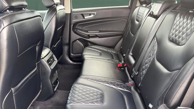 Used 2024 Ford Edge Titanium image 15