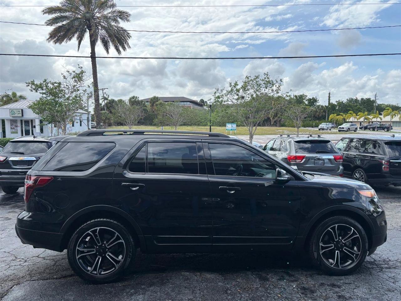 Used 2015 Ford Explorer Sport w/ Equipment Group 401A image 6