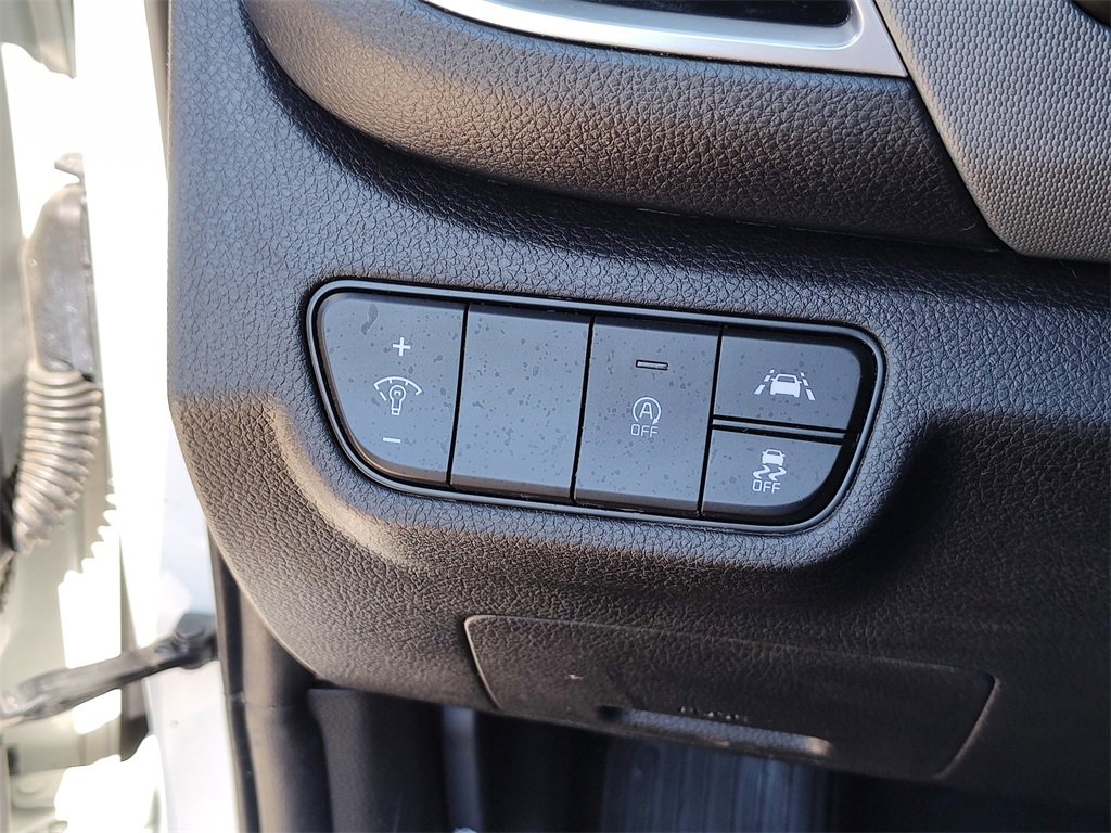 Used 2023 Kia Seltos LX image 24