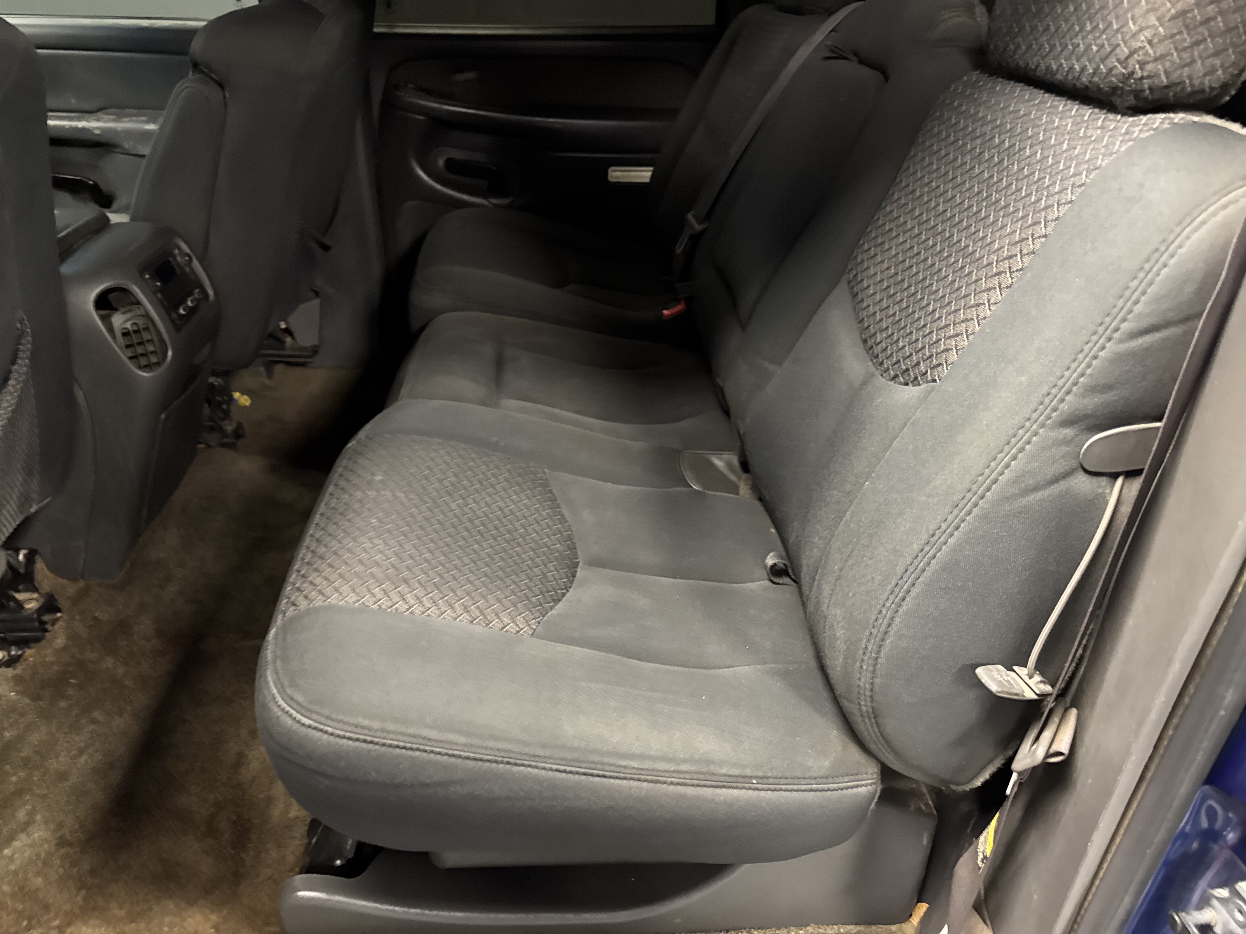Used 2003 Chevrolet Avalanche 2WD image 13