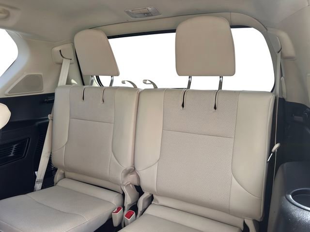 Used 2021 Lexus GX 460 Premium w/ Accessory Package image 16