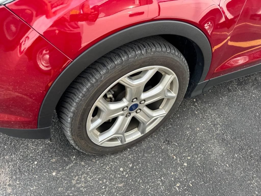 Used 2017 Ford Escape Titanium FWD image 7