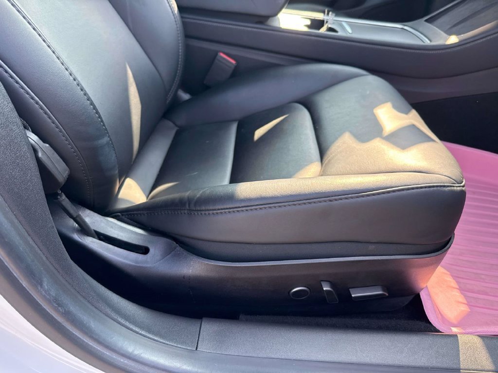 Used 2021 Tesla Model 3 Standard Range Plus RWD image 13
