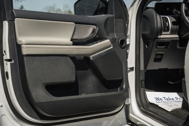 Used 2025 Ford Expedition Active image 51