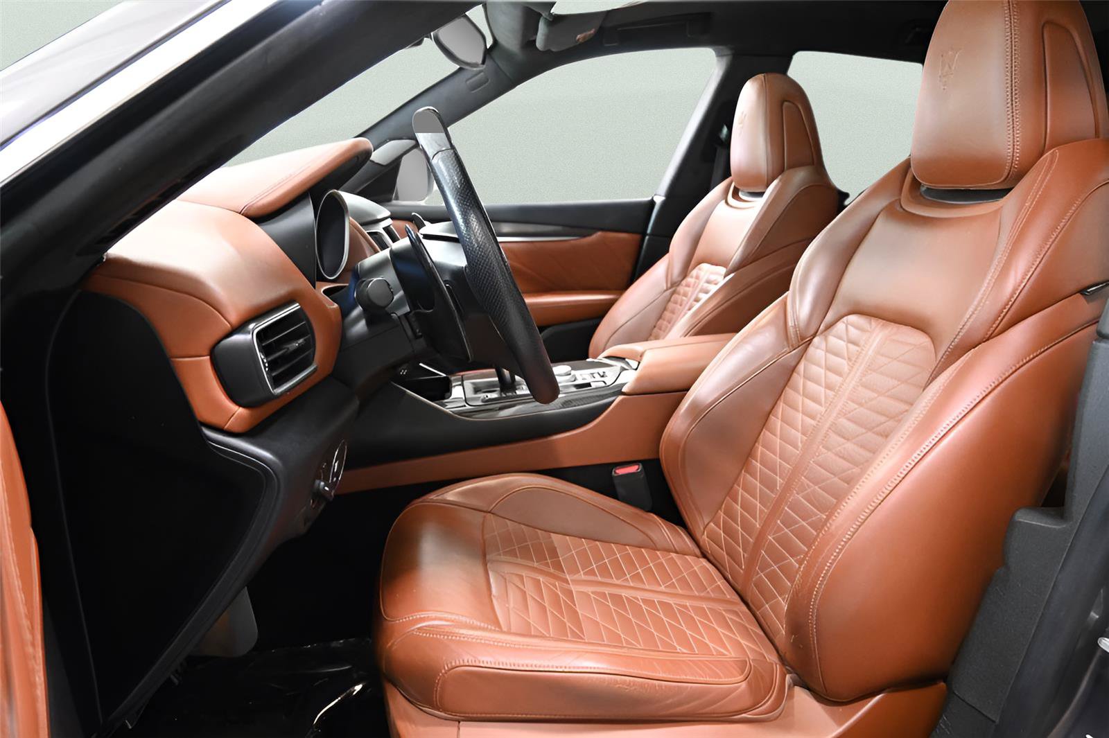 Used 2019 Maserati Levante GTS AWD/4WD image 11