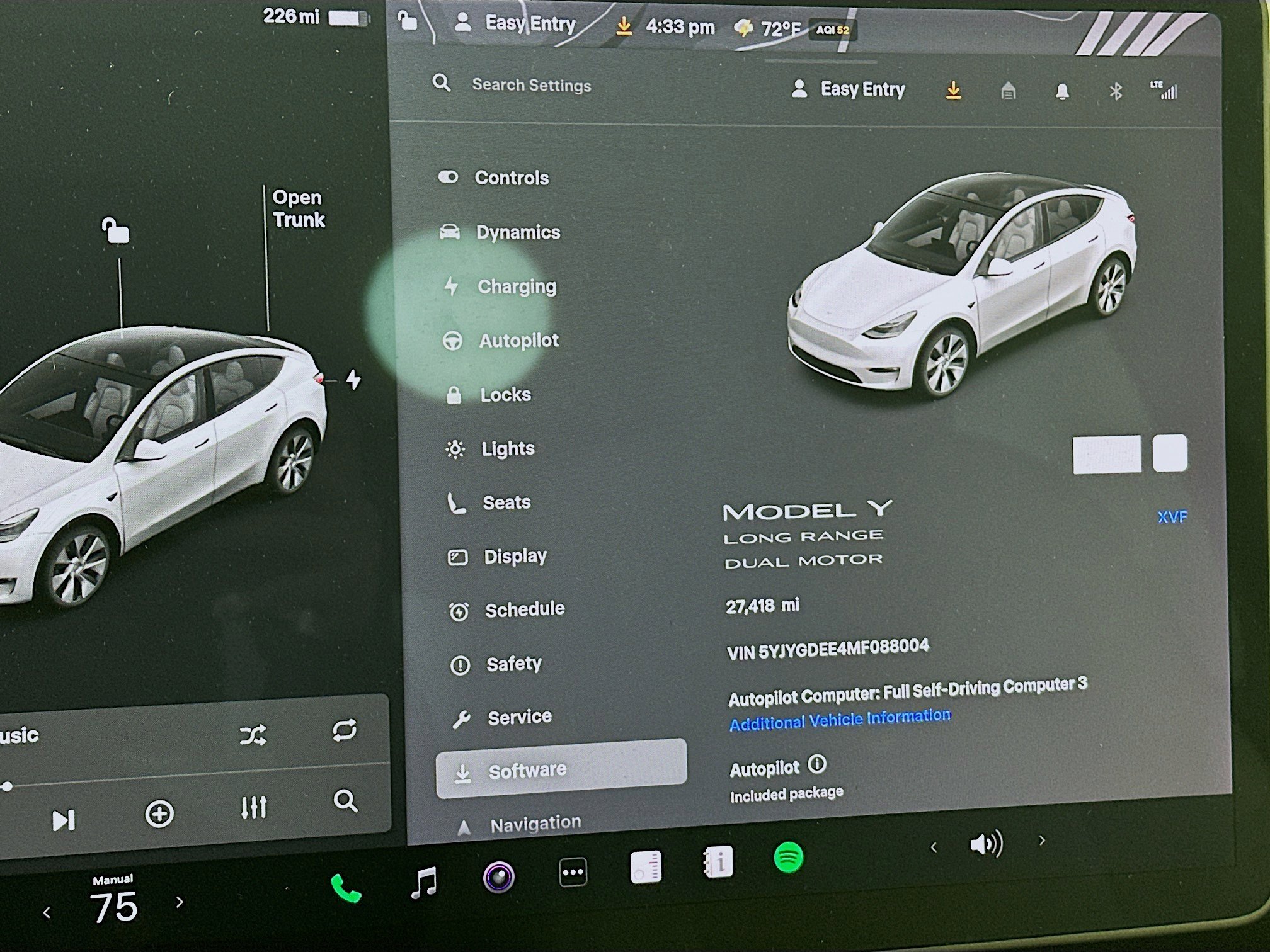 Used 2021 Tesla Model Y Long Range image 18