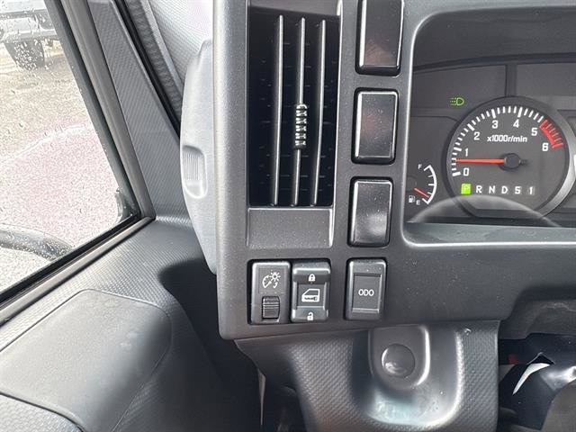 New 2025 Chevrolet Low Cab Forward image 14