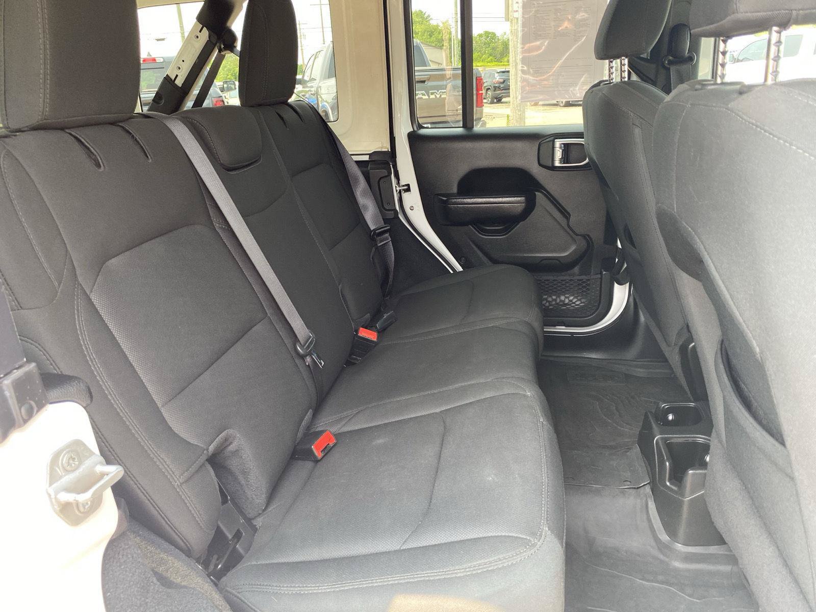 Used 2022 Jeep Wrangler Unlimited Sport AWD/4WD image 35