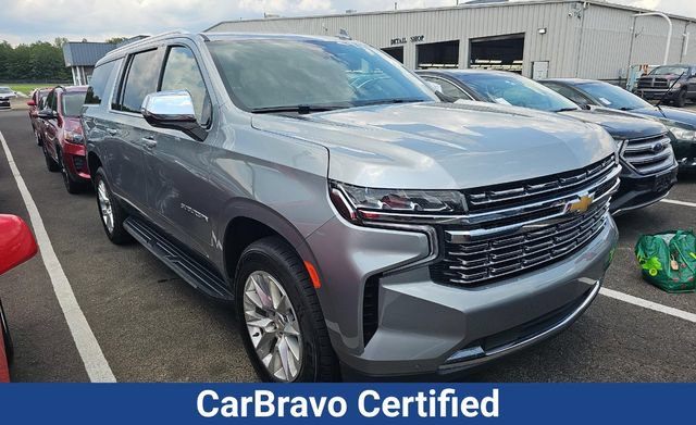 Used 2024 Chevrolet Suburban Premier RWD image 1