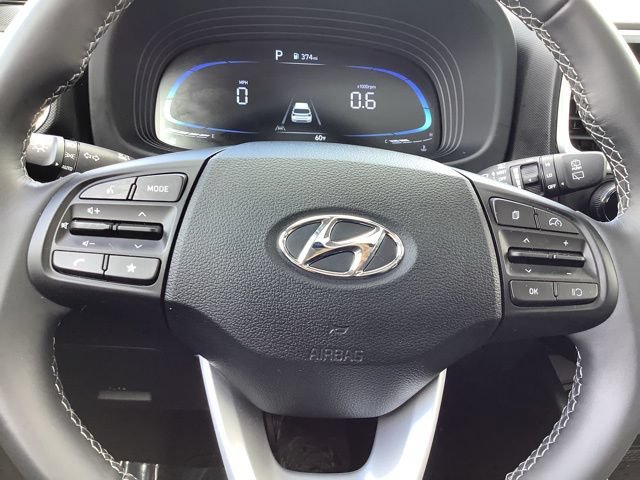 Certified 2026 Hyundai Venue SEL FWD image 35