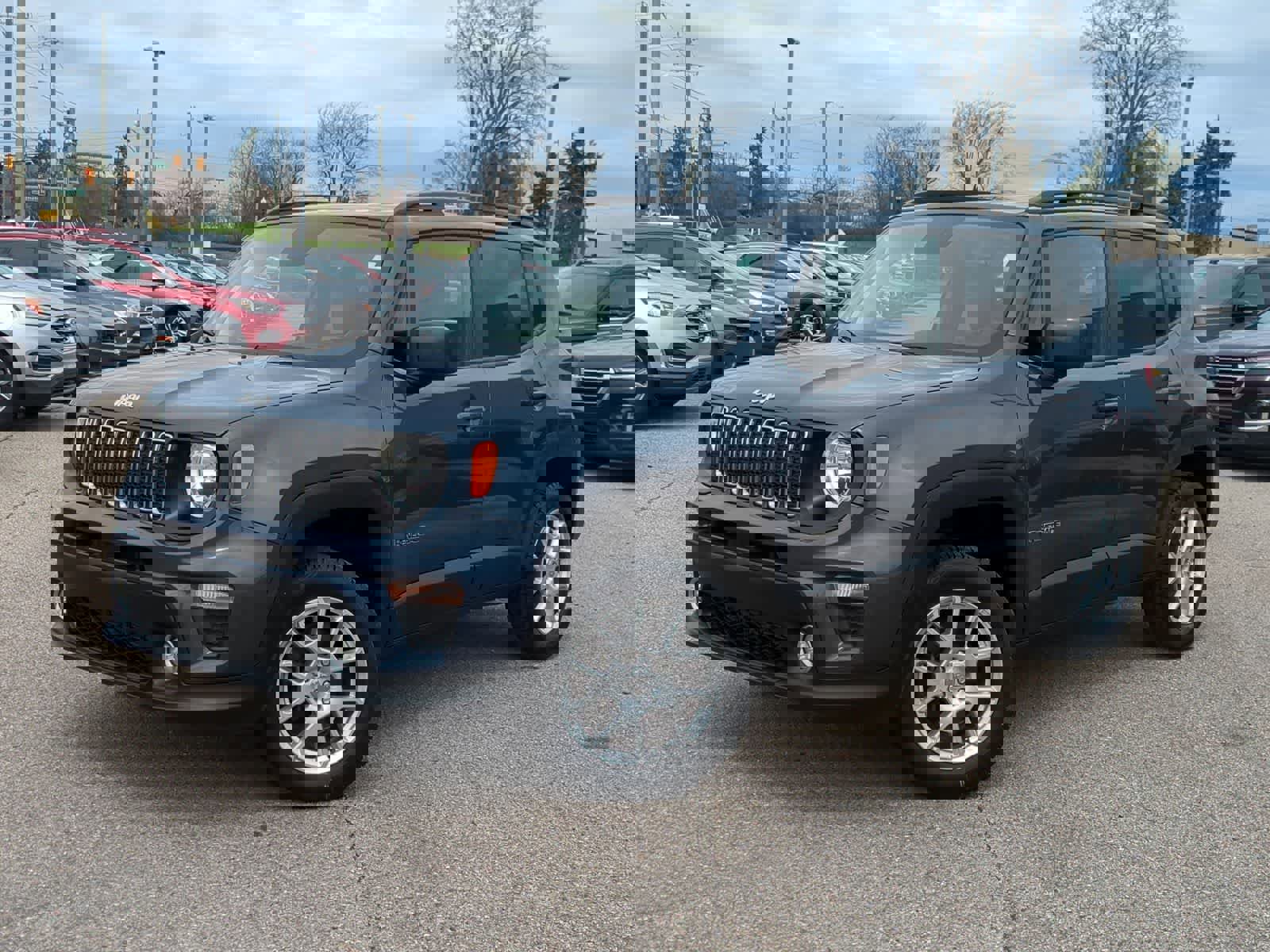 Used 2020 Jeep Renegade Latitude w/ Cold Weather Group AWD/4WD image 1