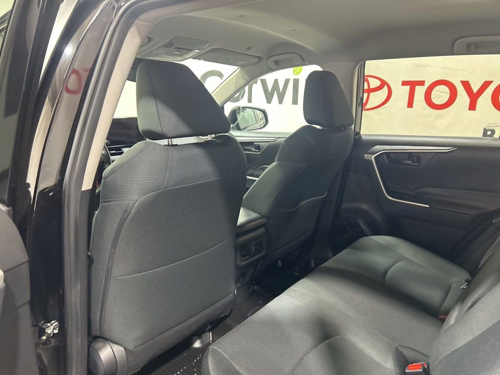 Used 2024 Toyota RAV4 LE AWD/4WD image 17