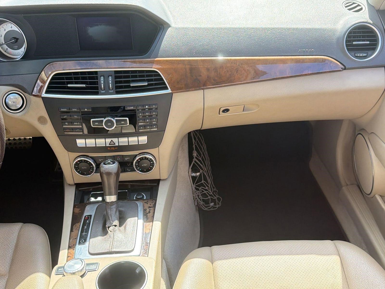 Used 2012 Mercedes-Benz C 250 Sedan image 24