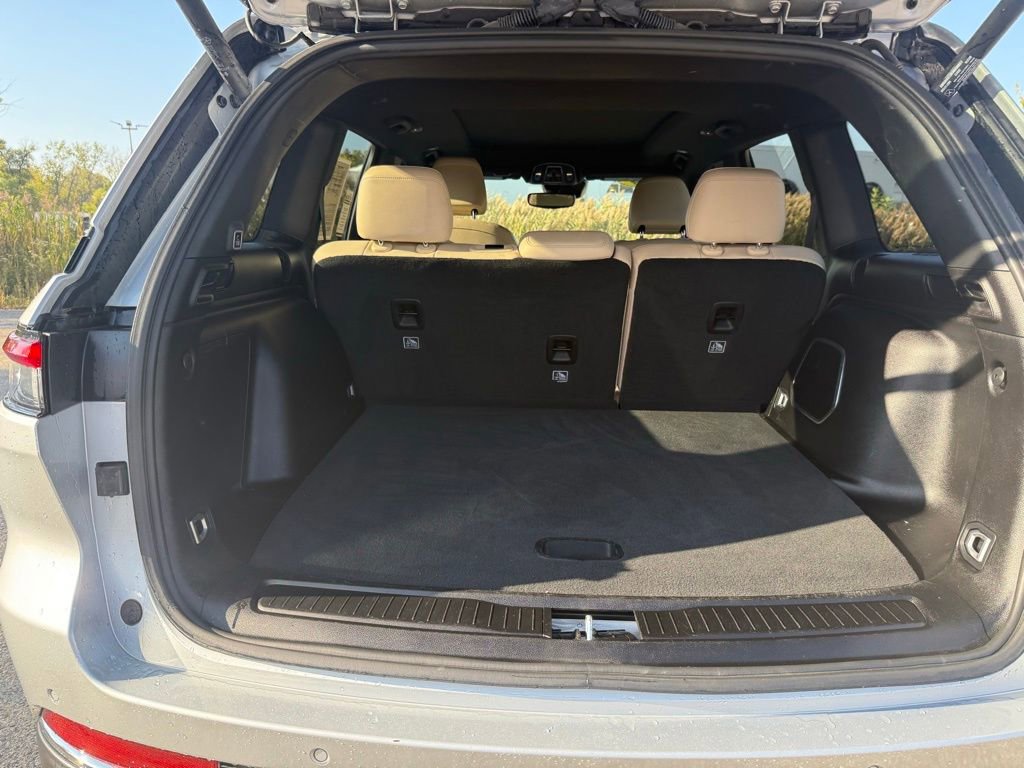 Used 2024 Jeep Grand Cherokee Limited 4xe image 32