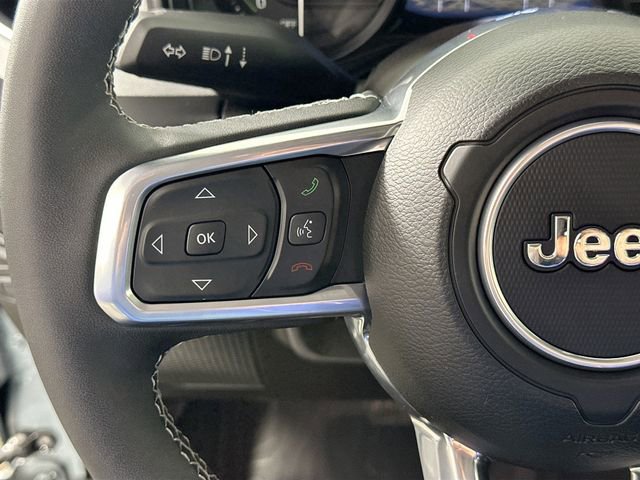 Used 2025 Jeep Wrangler Unlimited Sahara image 22