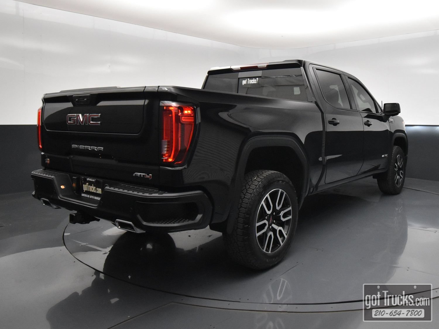 Used 2024 GMC Sierra 1500 AT4 w/ AT4 Preferred Package AWD/4WD image 48