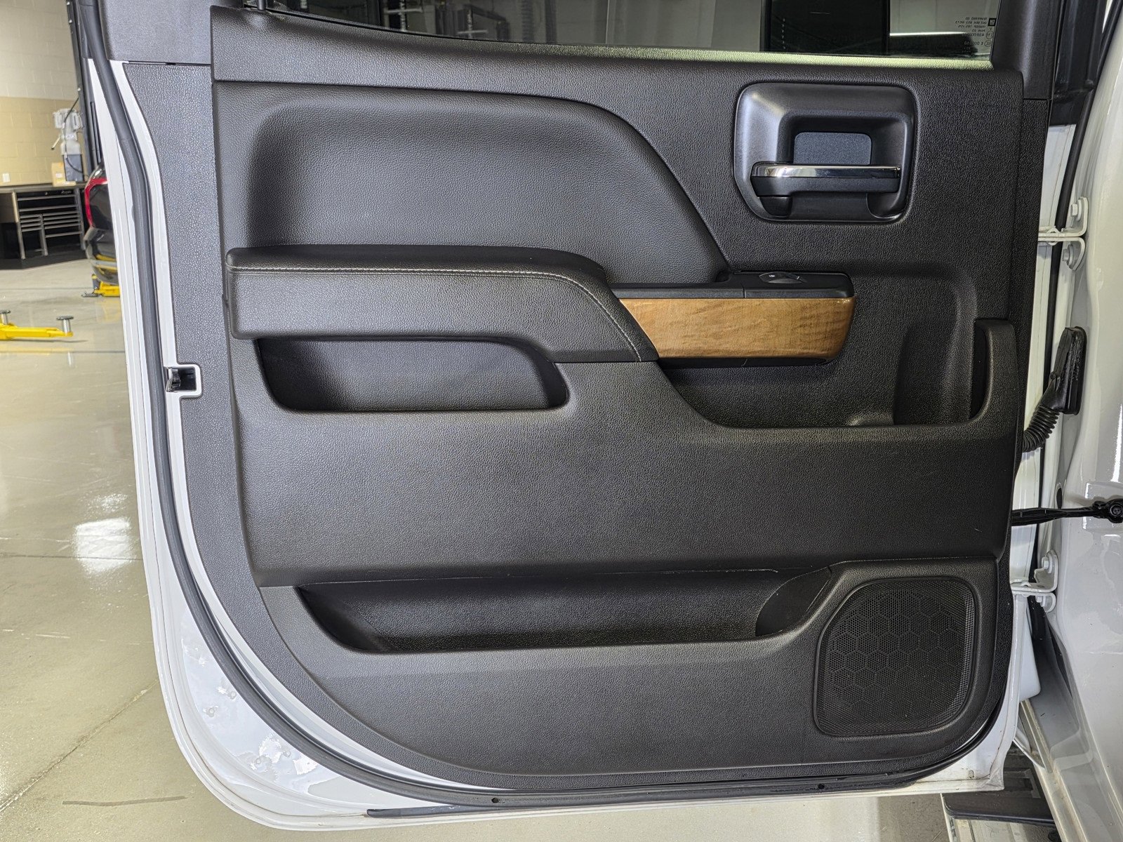 Used 2018 Chevrolet Silverado 3500 LTZ w/ Duramax Plus Package image 14