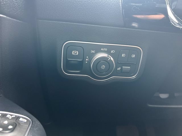 Used 2022 Mercedes-Benz GLA 250 4MATIC image 34