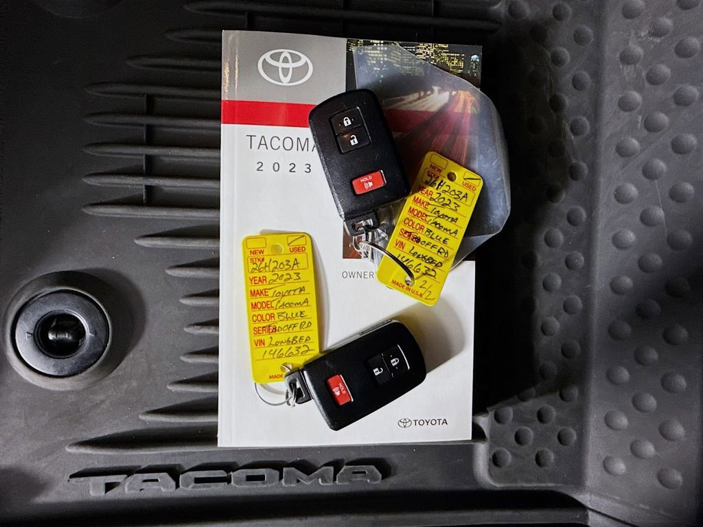 Certified 2023 Toyota Tacoma TRD Off-Road w/ Advanced Technology Package image 34