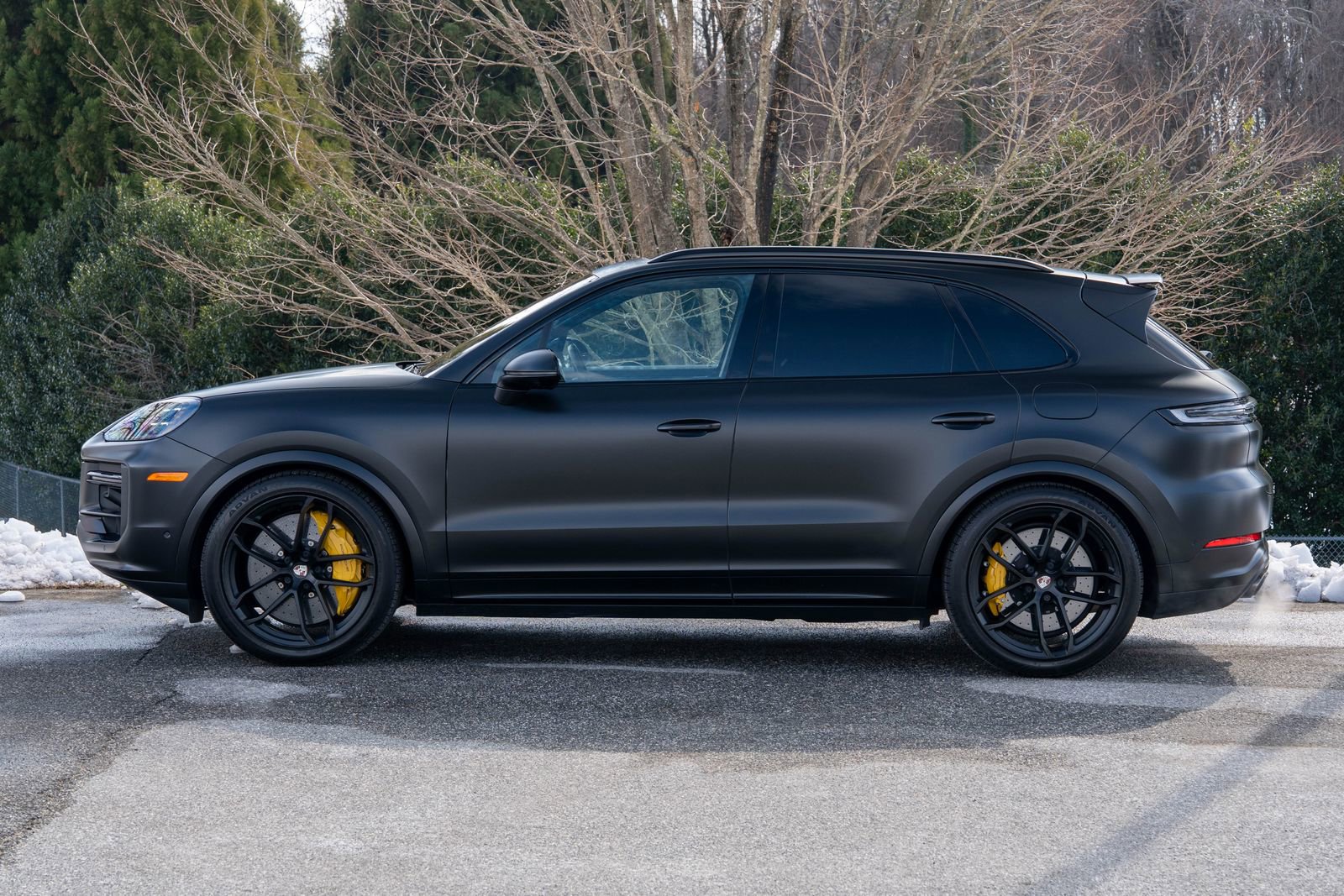 Certified 2025 Porsche Cayenne Turbo image 2
