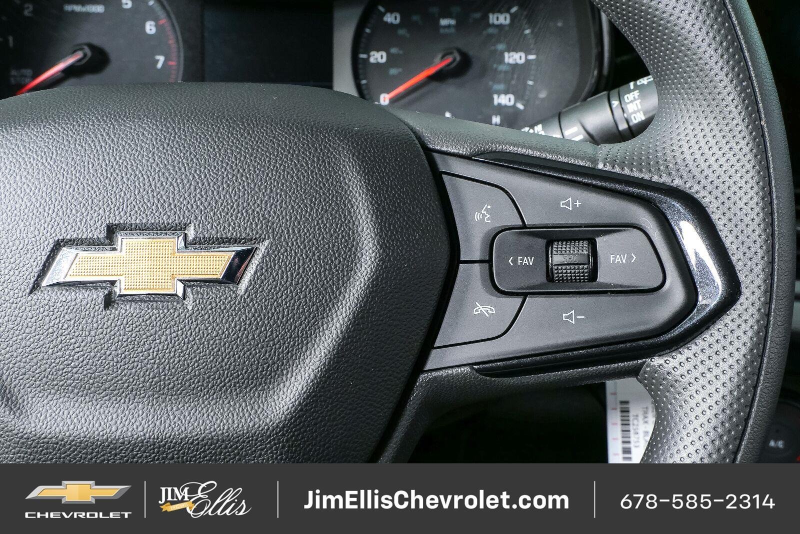New 2026 Chevrolet Trax LS w/ LS Convenience Package FWD image 11